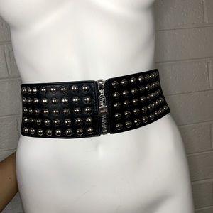 Black waist cinched belt